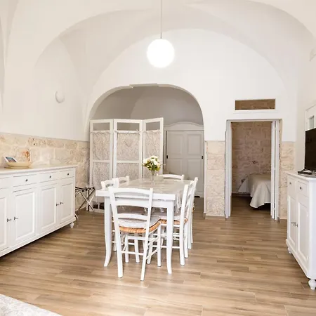 Casa Annagio チェーリエ・メッサーピカ